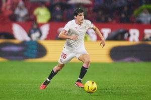 电竞世界杯-迪马：那不勒斯周三再次为胡安卢报价，有信心和塞维利亚达成协议