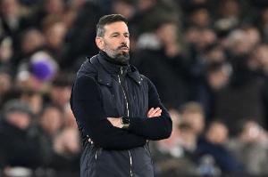 原路返回！莱斯特城10轮不胜提前5轮降级，范尼带队20轮拿8分