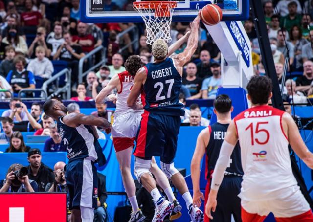 电竞世界杯-【欧锦赛八强前瞻】波兰阻击东契奇 法国迎战意大利