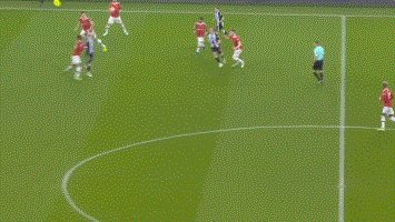 【英超】卡瓦尼替补追平 立柱+德赫亚救险 曼联客平