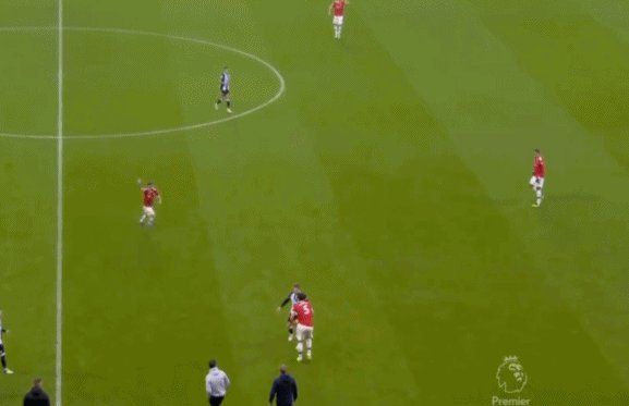 电竞世界杯-曼联回到解放前：队友间互相不忿，失误超过索时代