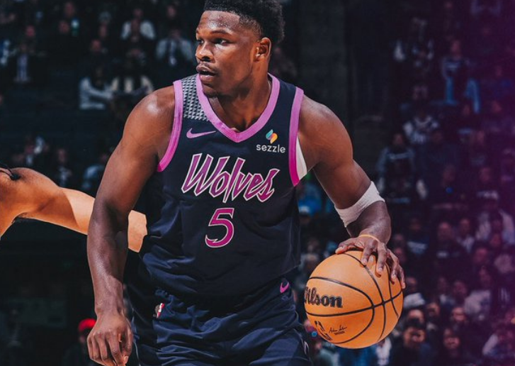 ewc电竞世界杯-杨瀚森缺席开拓者遭森林狼三杀 华子34分戈贝尔复出10+19