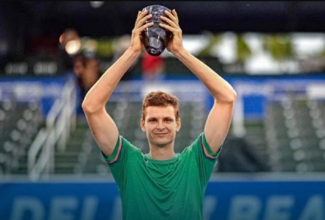 ewc电竞世界杯-张奔斗：没有了，新赛季刚打一礼拜本月又没比赛了